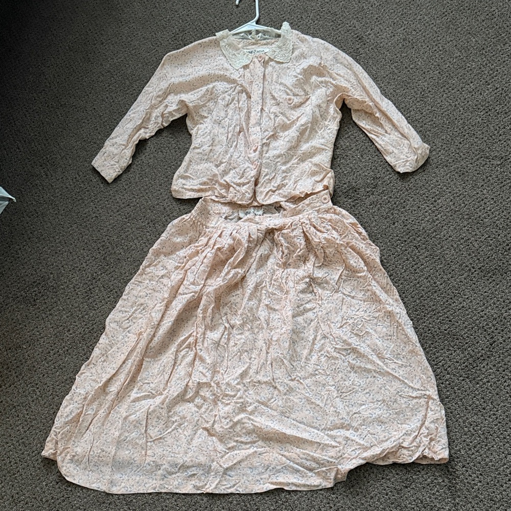 Vintage Vino de Casa Matching Two Piece Set